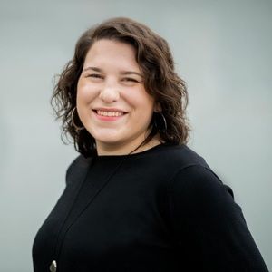 Meet your Posher, Kayla